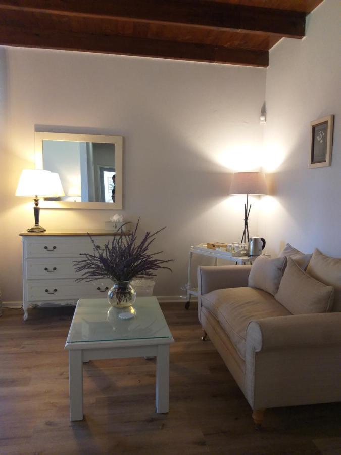 L'auberge Chanteclair Guest house