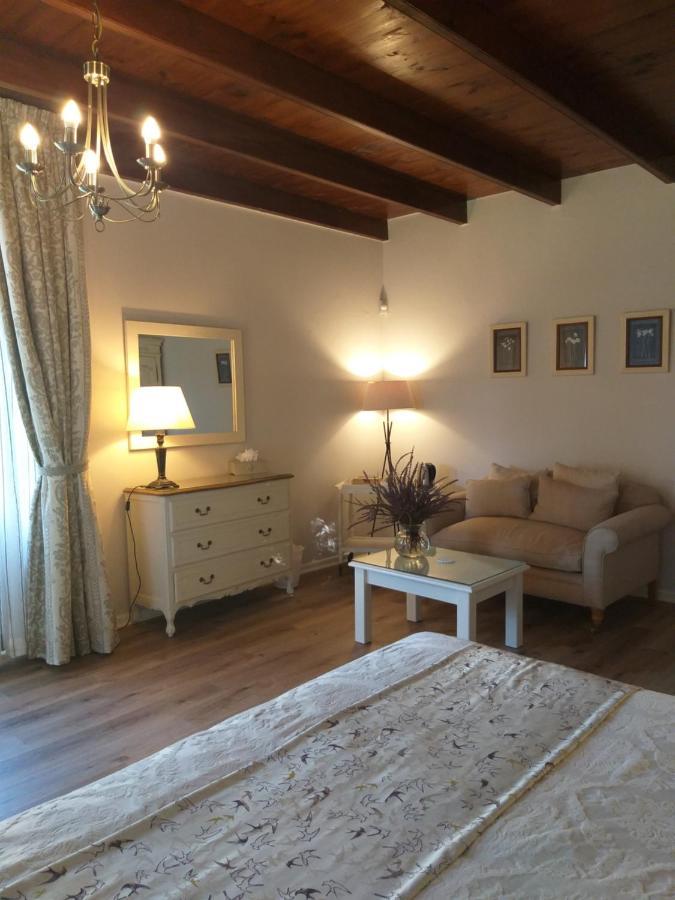 L'auberge Chanteclair Guest house